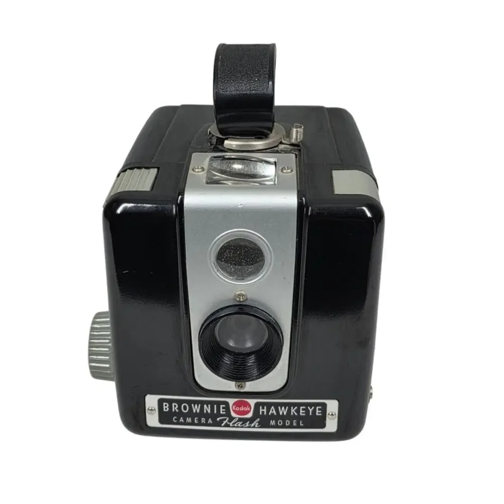 KODAK BROWNIE HAWKEYE CAMERA – FLASH MODEL – 50's VINTAGE BOX CAMERA, COLLECTORS